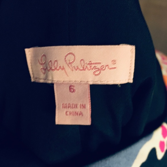 V-neck Lilly Dress - Picture 3 of 5